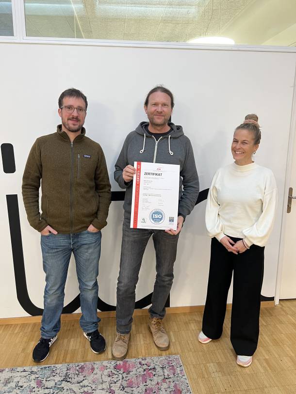 Martin Mattli, Fabienne Meister and Olivier Oswald with ISO 27001 certificate