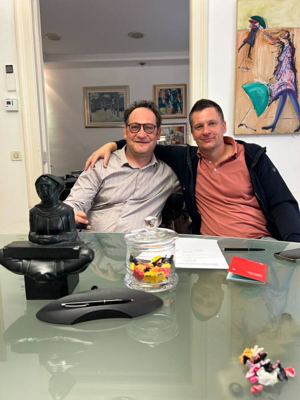 Stephan Klaus und Maroje Ljutic bei der Gründung von Apps with love d.o.o